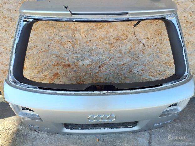 Portellone cofano posteriore Audi A4 b7 Avant 2007 1 01_8b78ea777af14e6f97833a2fcc030f0e