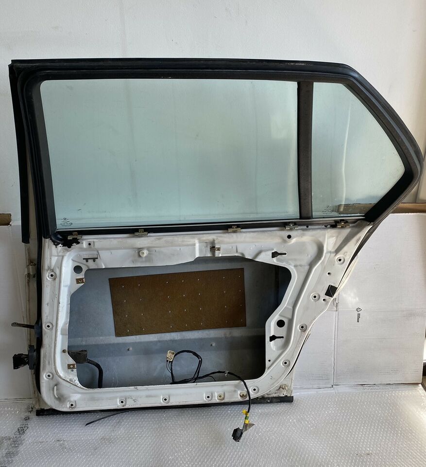 Porta posteriore destra BMW serie 7 E32 2 $_59 (3)