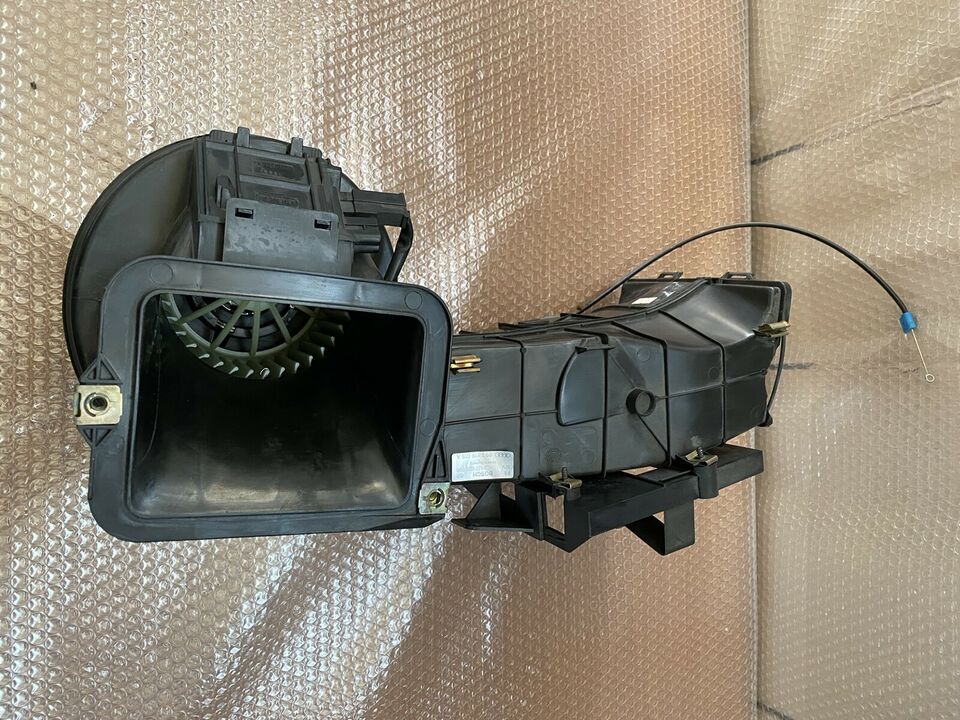 Convogliatore originale Audi 80 1 59-31-1.jpg
