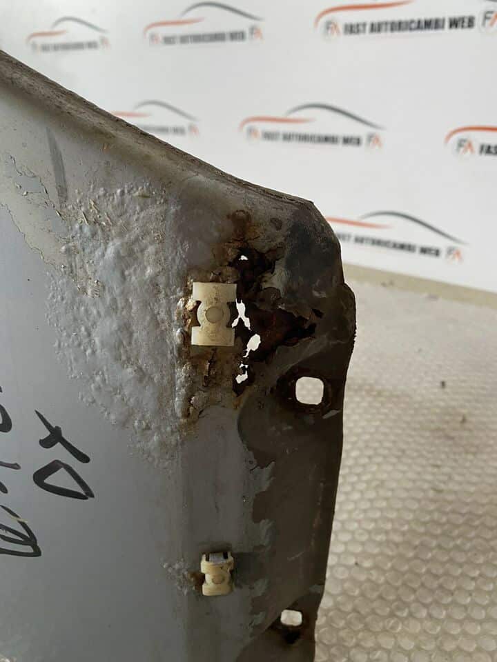Parafango anteriore destro Mercedes 300D w123 6 $_59 (5)