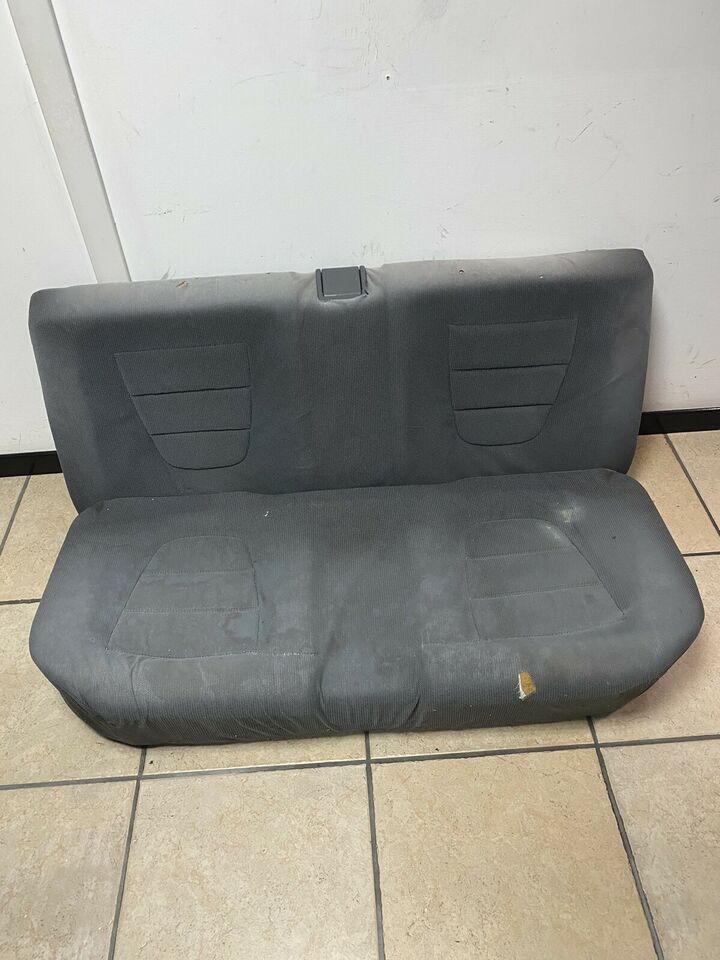 Sedili posteriori completi originali Citroen BX 1 59-56.jpg