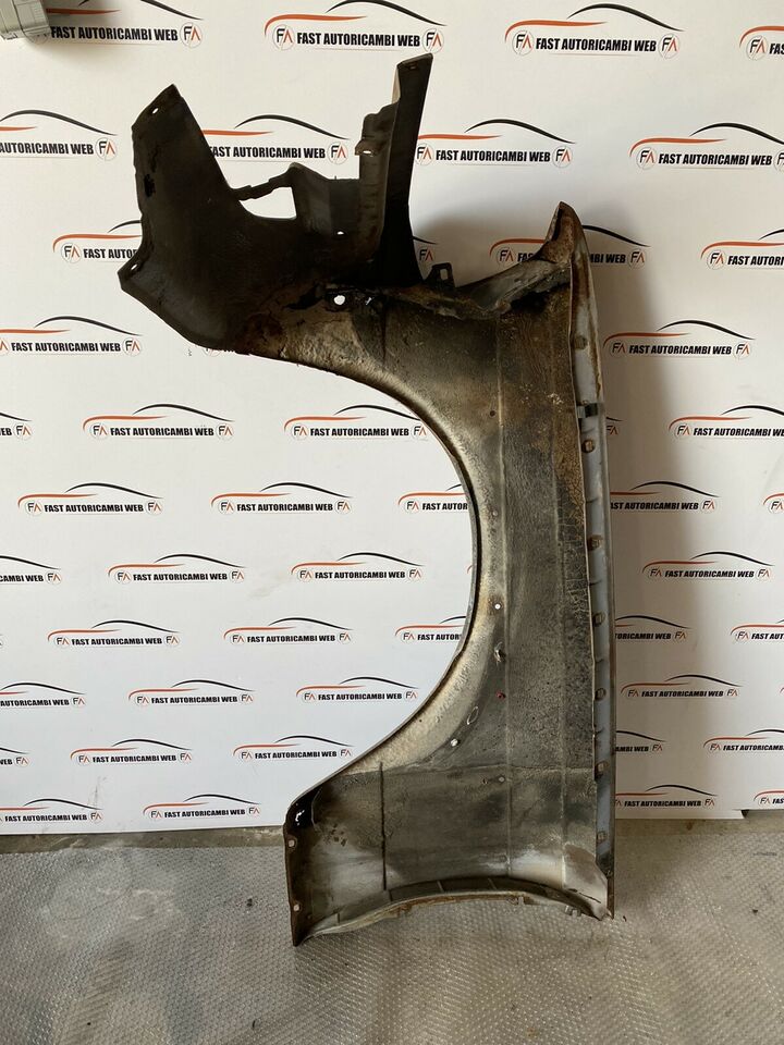 Parafango anteriore destro Mercedes 300D w123 2 $_59 (6)