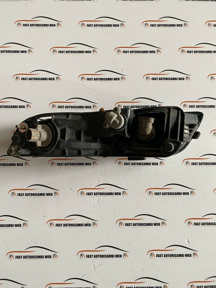 Fendinebbia anteriore destro Ssangyong Rexton 2 $_59 (6)