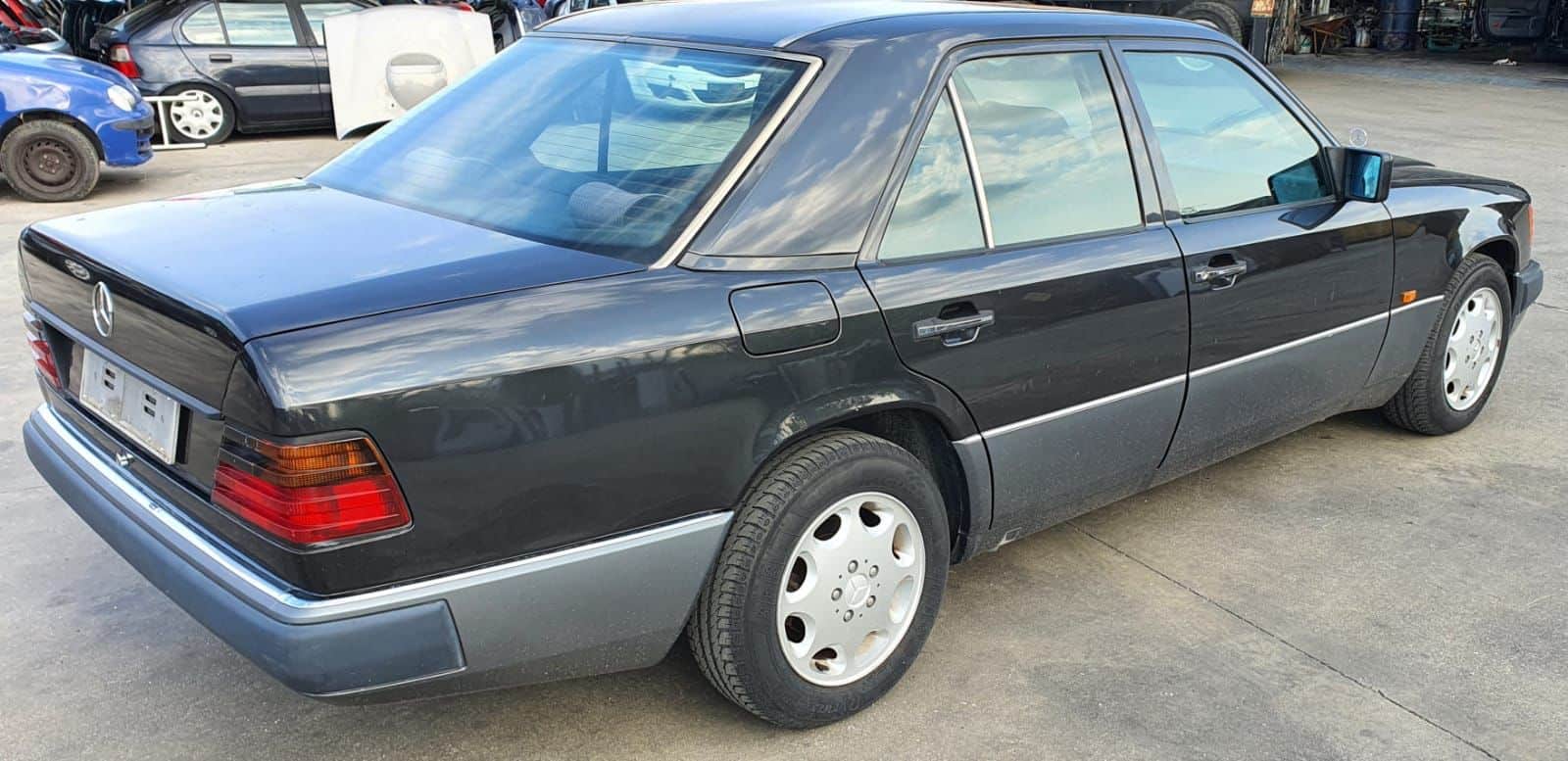 Mercedes 200E w124 per ricambi 5 WhatsApp Image 2021-09-10 at 17.57.51