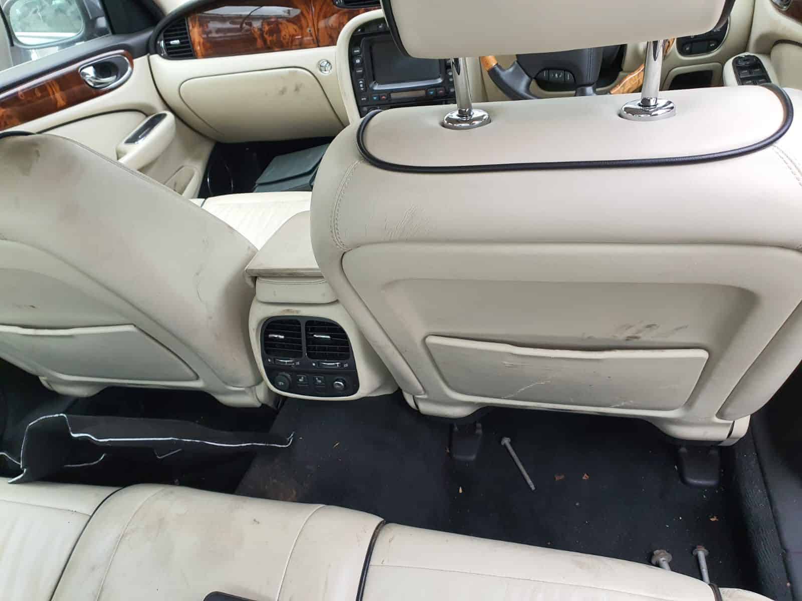 Jaguar XJ6 2.7 sovereign anno 2008 per ricambi 2 WhatsApp-Image-2022-03-21-at-18.33.04.jpeg