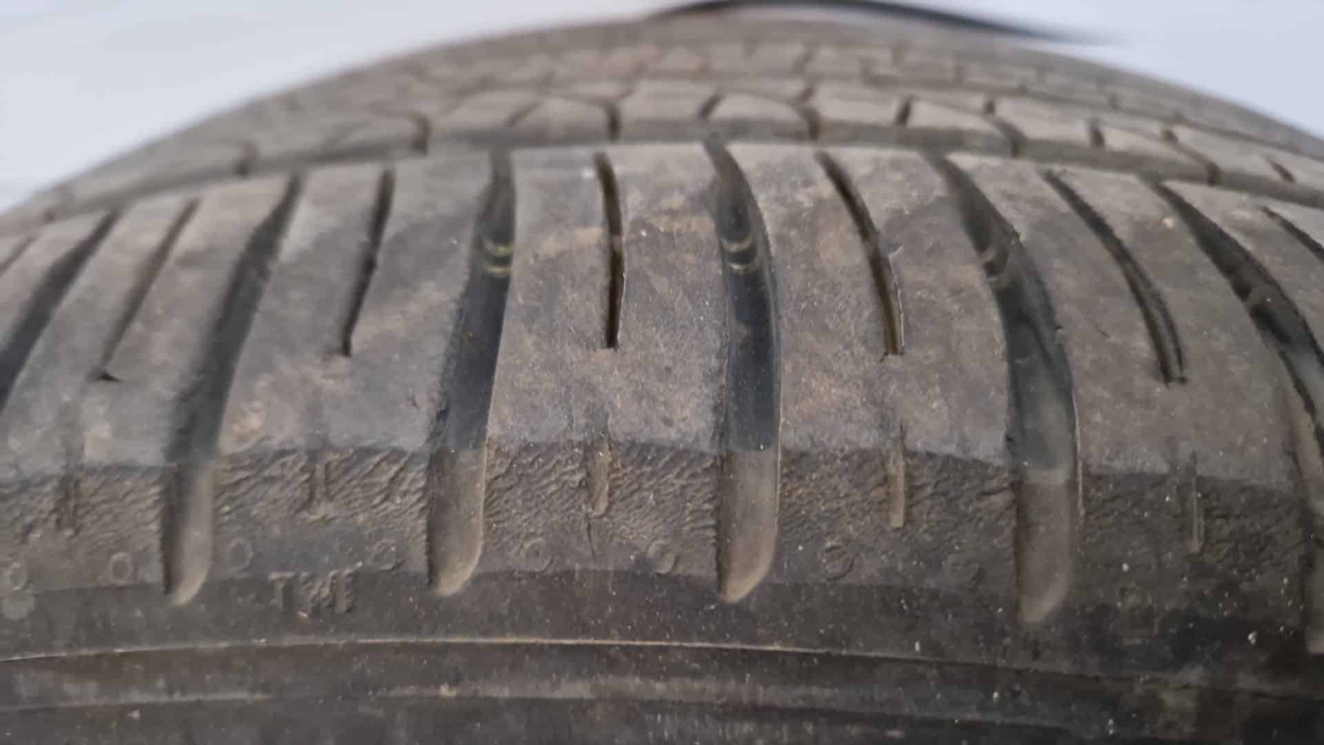 Kit di 4 cerchi in lega da 20" Land Rover Discovery td6 anno 2018 7 WhatsApp-Image-2022-07-04-at-16.49.15.jpeg