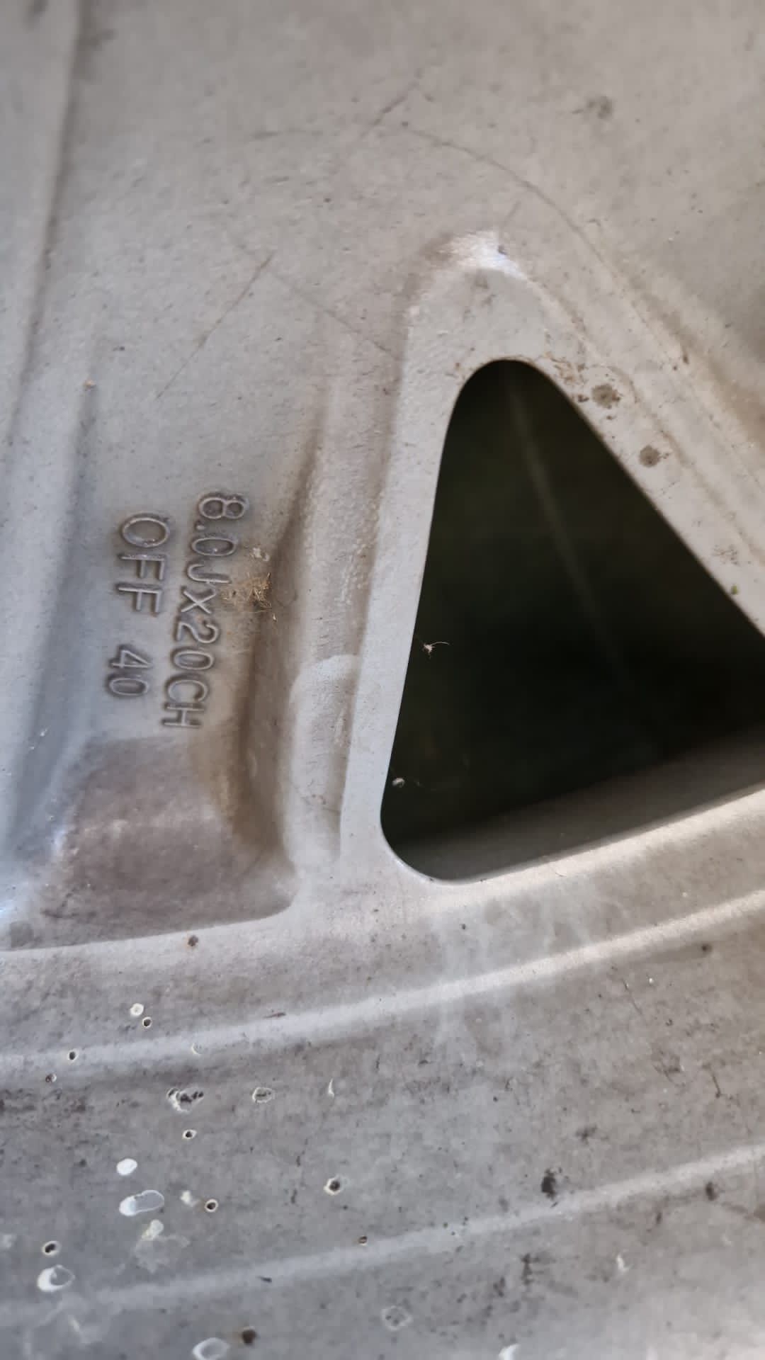Kit di 4 cerchi in lega da 20" Land Rover Discovery td6 anno 2018 8 WhatsApp-Image-2022-07-04-at-16.49.21.jpeg