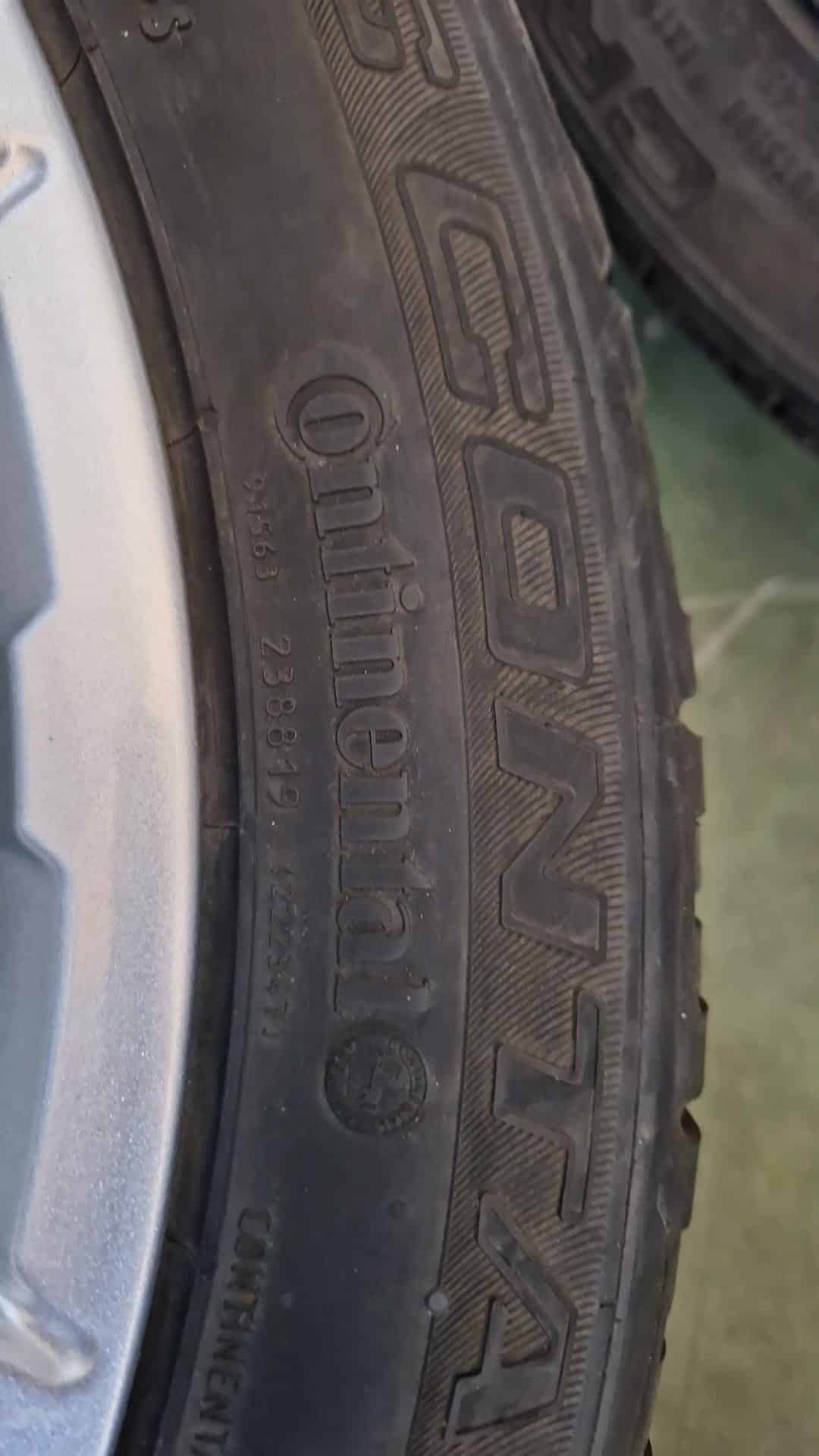 Kit di 4 cerchi in lega da 20″ Land Rover Discovery td6 anno 2018 9 WhatsApp-Image-2022-07-04-at-17.38.33.jpeg