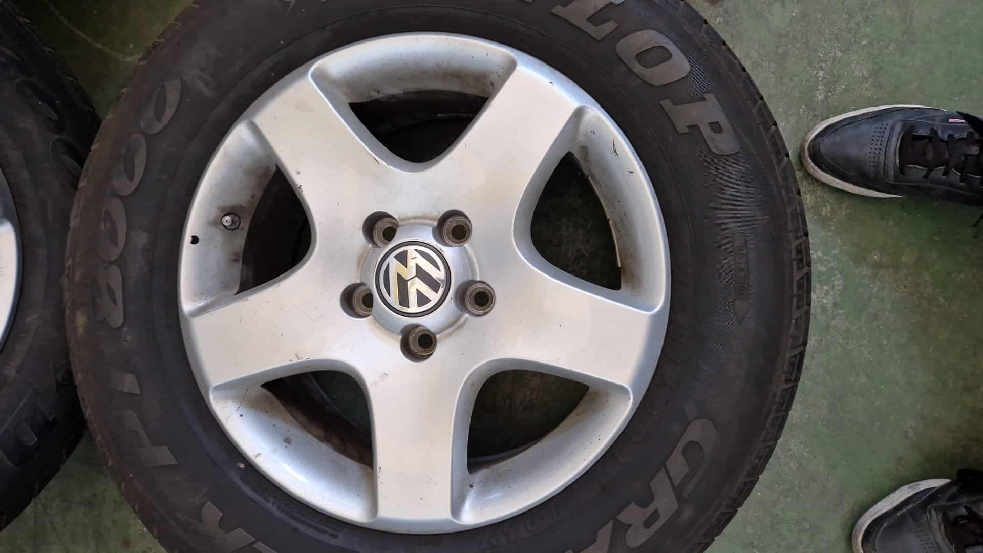 Kit di 4 cerchi in lega da 17" Volkswagwen Touareg prima serie 3 WhatsApp-Image-2022-07-04-at-18.16.02.jpeg