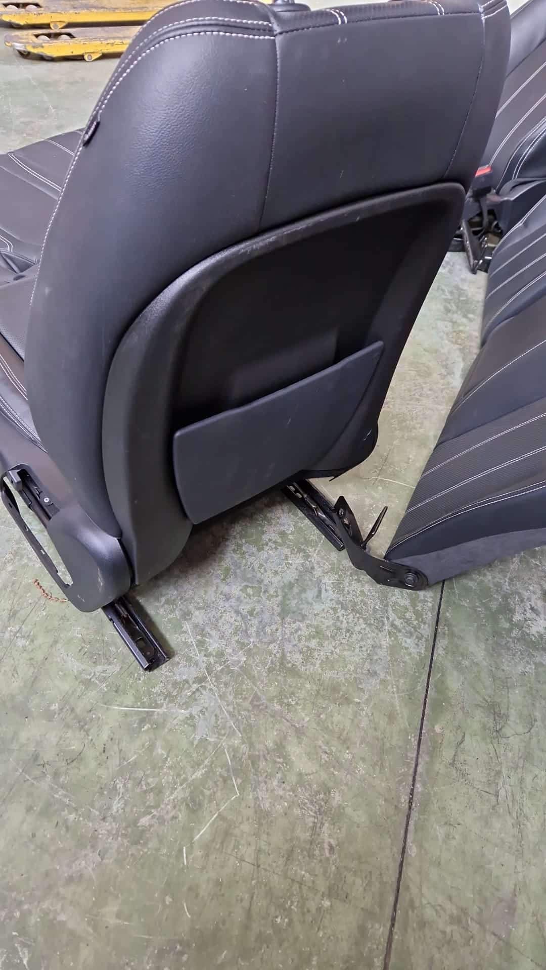 Kit sedili in pelle elettrici Land Rover Velar L560 2018 10 WhatsApp-Image-2022-07-08-at-16.04.18.jpeg