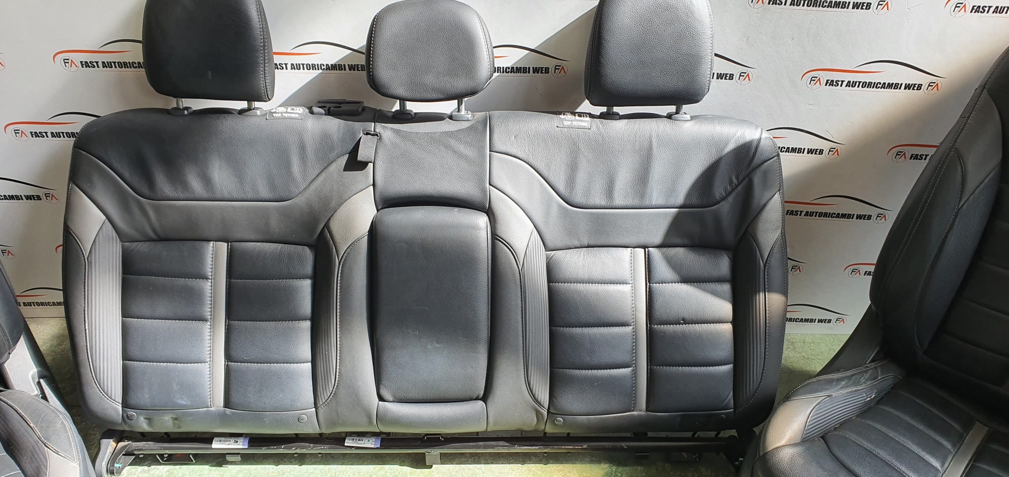 kit sedili / tappezzeria in pelle Mitsubishi L200 anno 2016 7 WhatsApp-Image-2022-07-08-at-17.20.38.jpeg