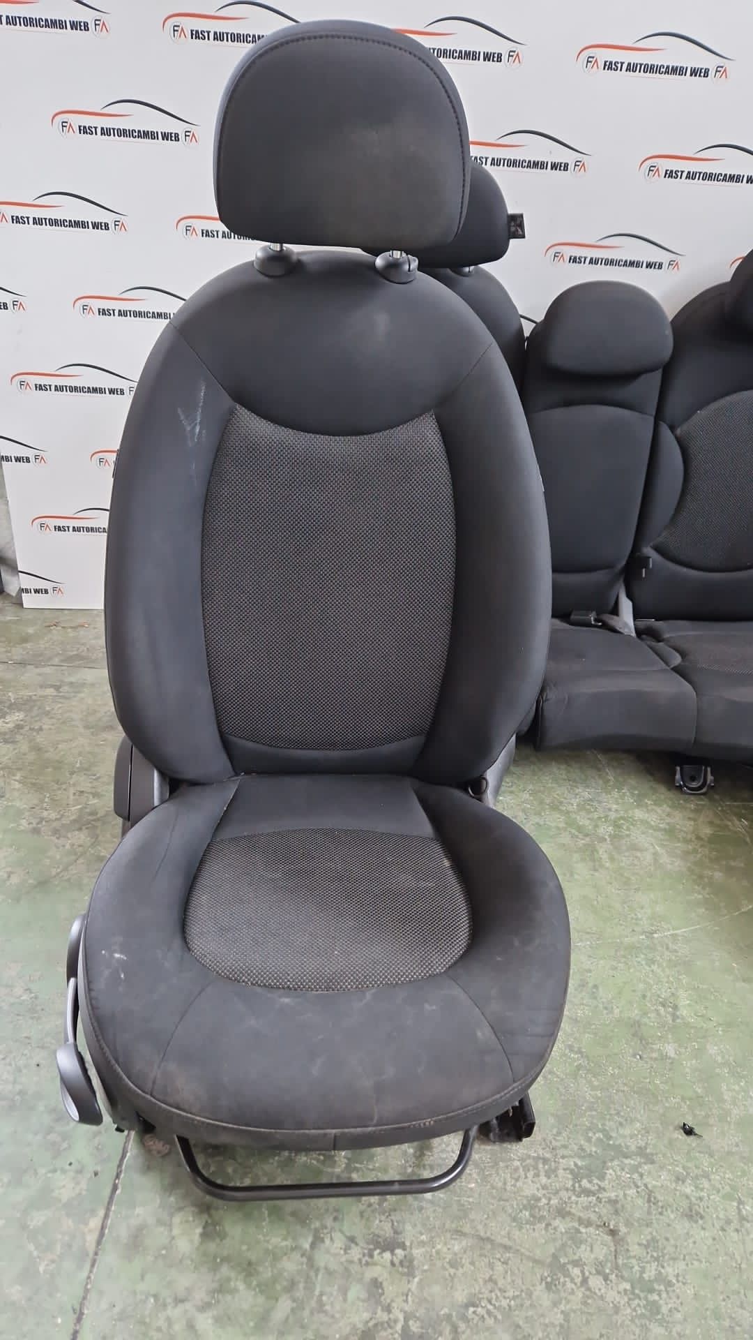 Kit sedili tessuto mini countryman R60 anno 2011 3 WhatsApp-Image-2022-07-08-at-17.48.42.jpeg