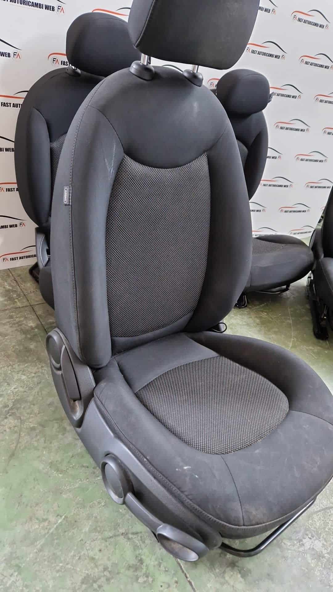 Kit sedili tessuto mini countryman R60 anno 2011 4 WhatsApp-Image-2022-07-08-at-17.48.46.jpeg
