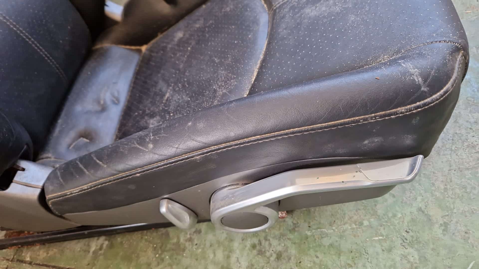 Kit sedili / tappezzeria Porsche Carrera 911 997 anno 2006 5 WhatsApp-Image-2022-07-12-at-16.24.51.jpeg