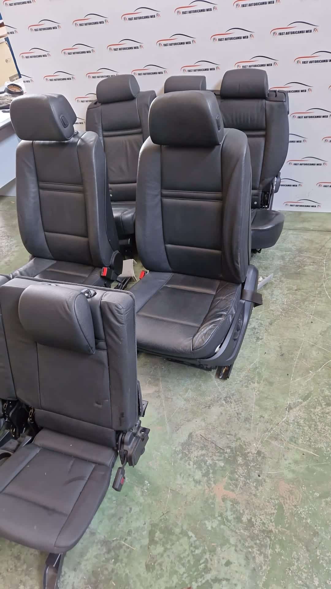 Kit sedili / tappezzeria 7 posti in pelle BMW X5 E70 anno 2008 3 WhatsApp-Image-2022-07-12-at-17.57.42.jpeg