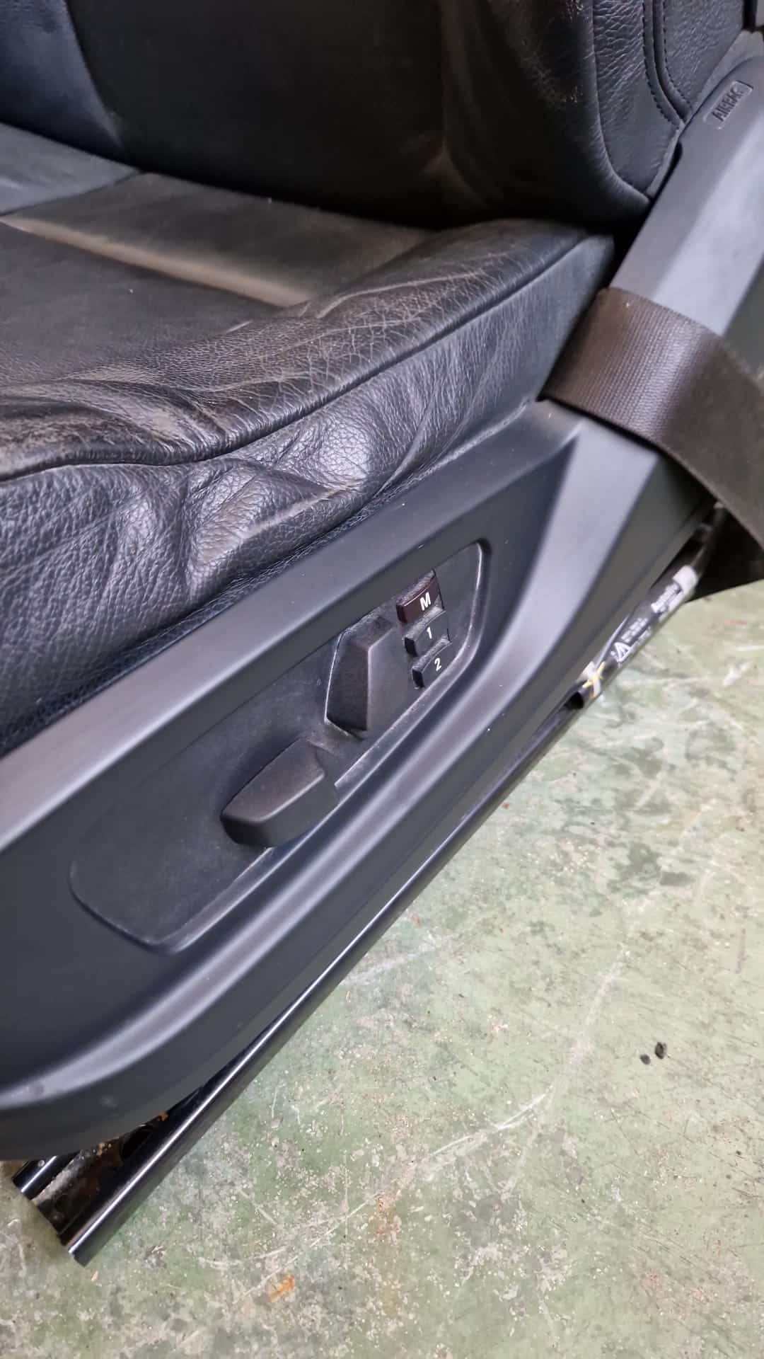 Kit sedili / tappezzeria 7 posti in pelle BMW X5 E70 anno 2008 8 WhatsApp-Image-2022-07-12-at-17.58.24.jpeg