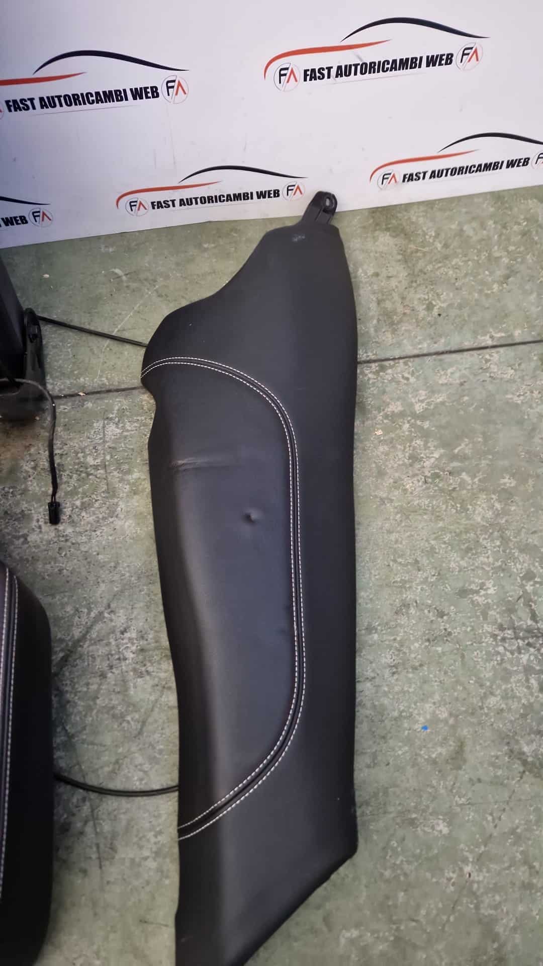 Kit sedili tappezzeria pelle Jaguar F-pace (x761) 2017 10 WhatsApp-Image-2022-07-19-at-18.25.46.jpeg