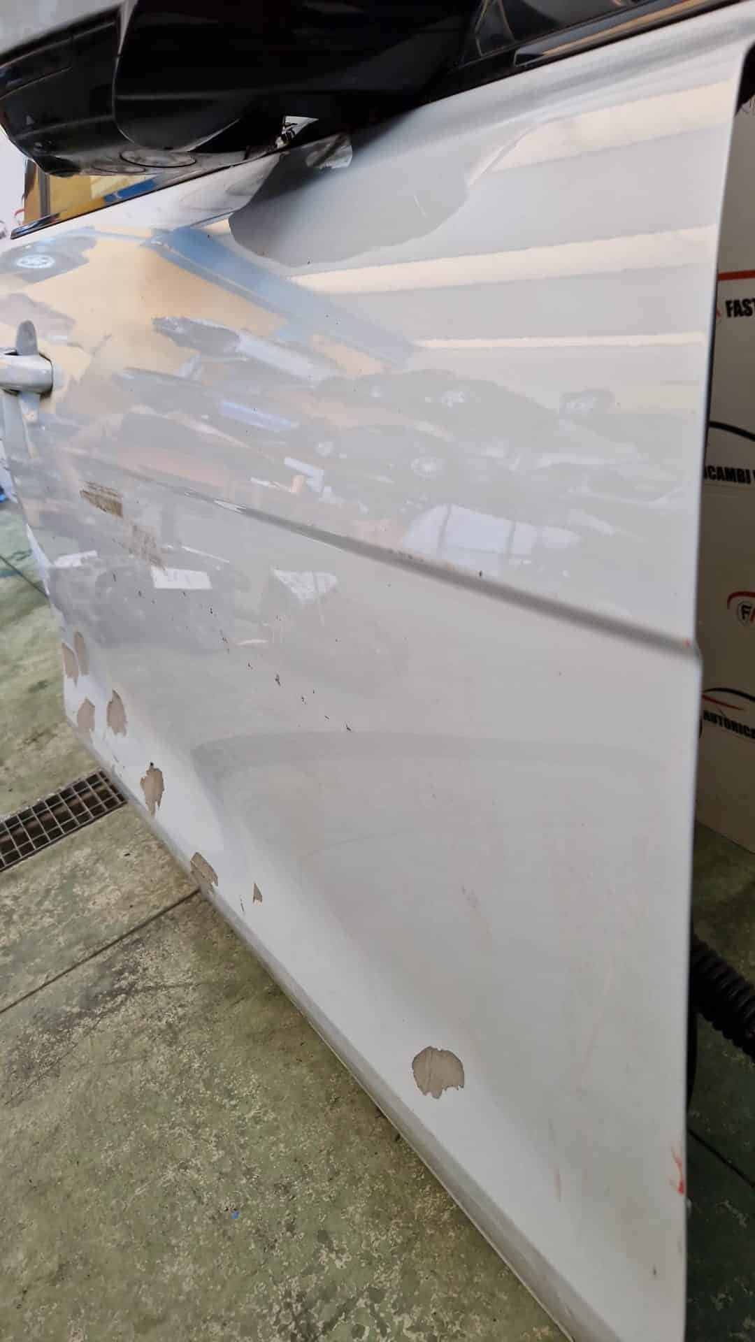 Porta portiera anteriore destro Jaguar F-Pace 2016 4 WhatsApp-Image-2022-07-20-at-12.02.29.jpeg