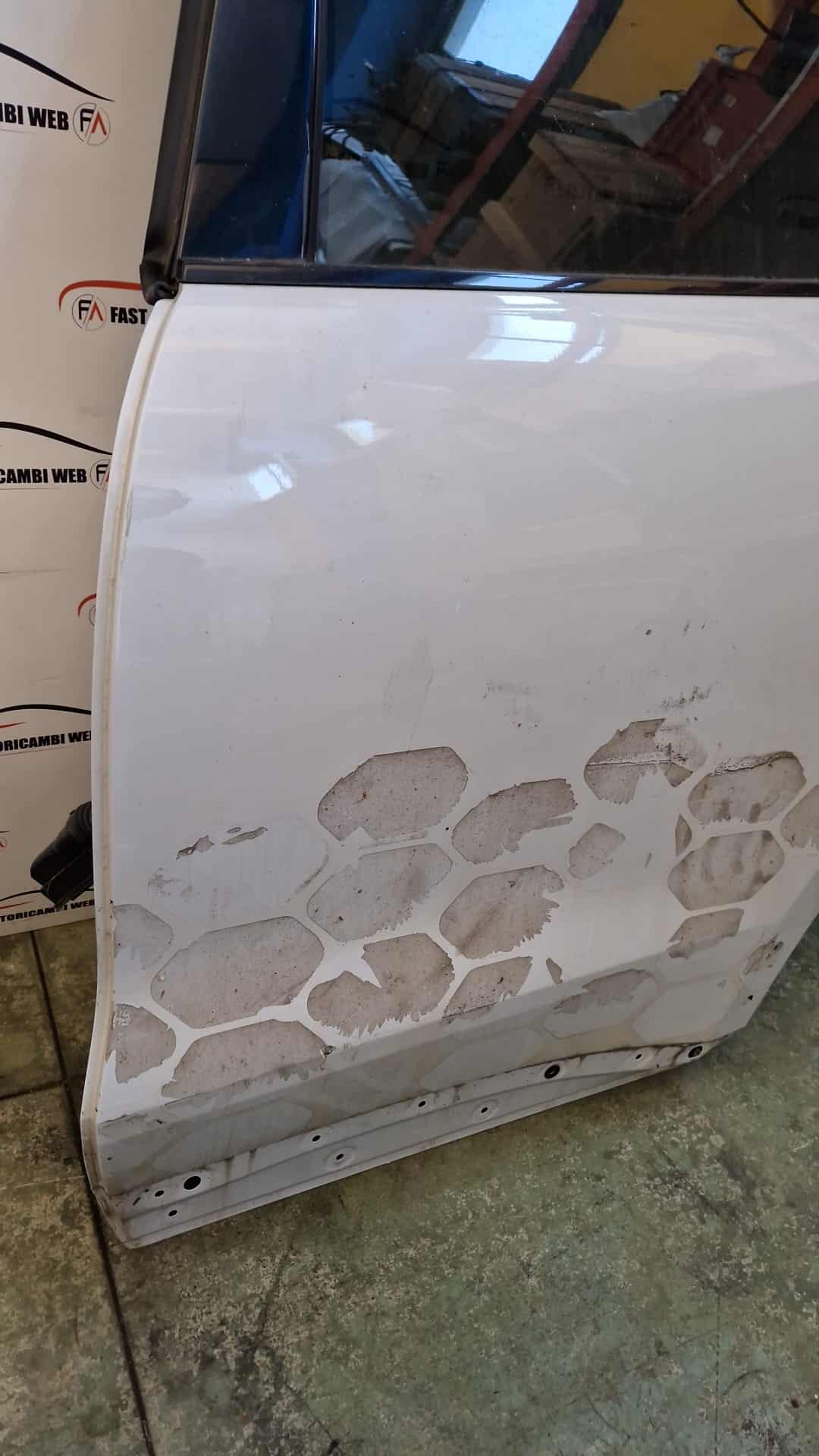 Porta portiera posteriore sinistra Jaguar F-Pace 2016 2 WhatsApp-Image-2022-07-21-at-16.14.46.jpeg