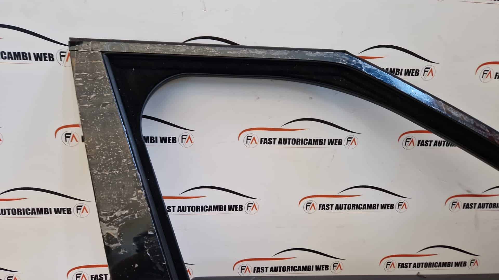 Porta portiera anteriore destra Land Rover Range Rover Velar 2018 5 WhatsApp-Image-2022-07-21-at-16.26.58.jpeg