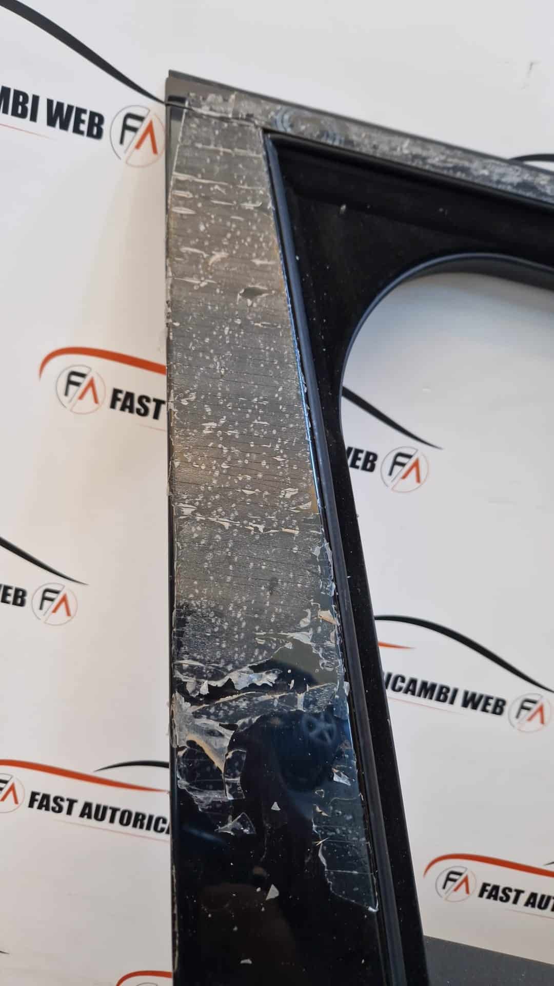 Porta portiera anteriore destra Land Rover Range Rover Velar 2018 6 WhatsApp-Image-2022-07-21-at-16.27.03.jpeg