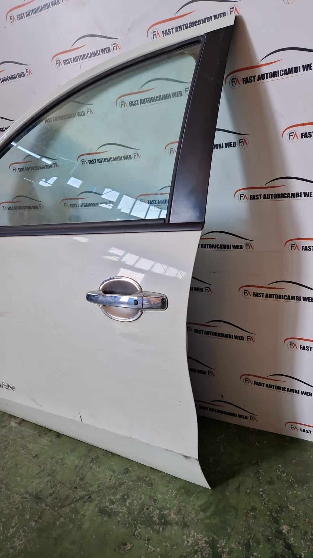 Porta anteriore sinistra Mitsubishi L200 Barbarian 2016 3 WhatsApp-Image-2022-07-21-at-17.52.18.jpeg