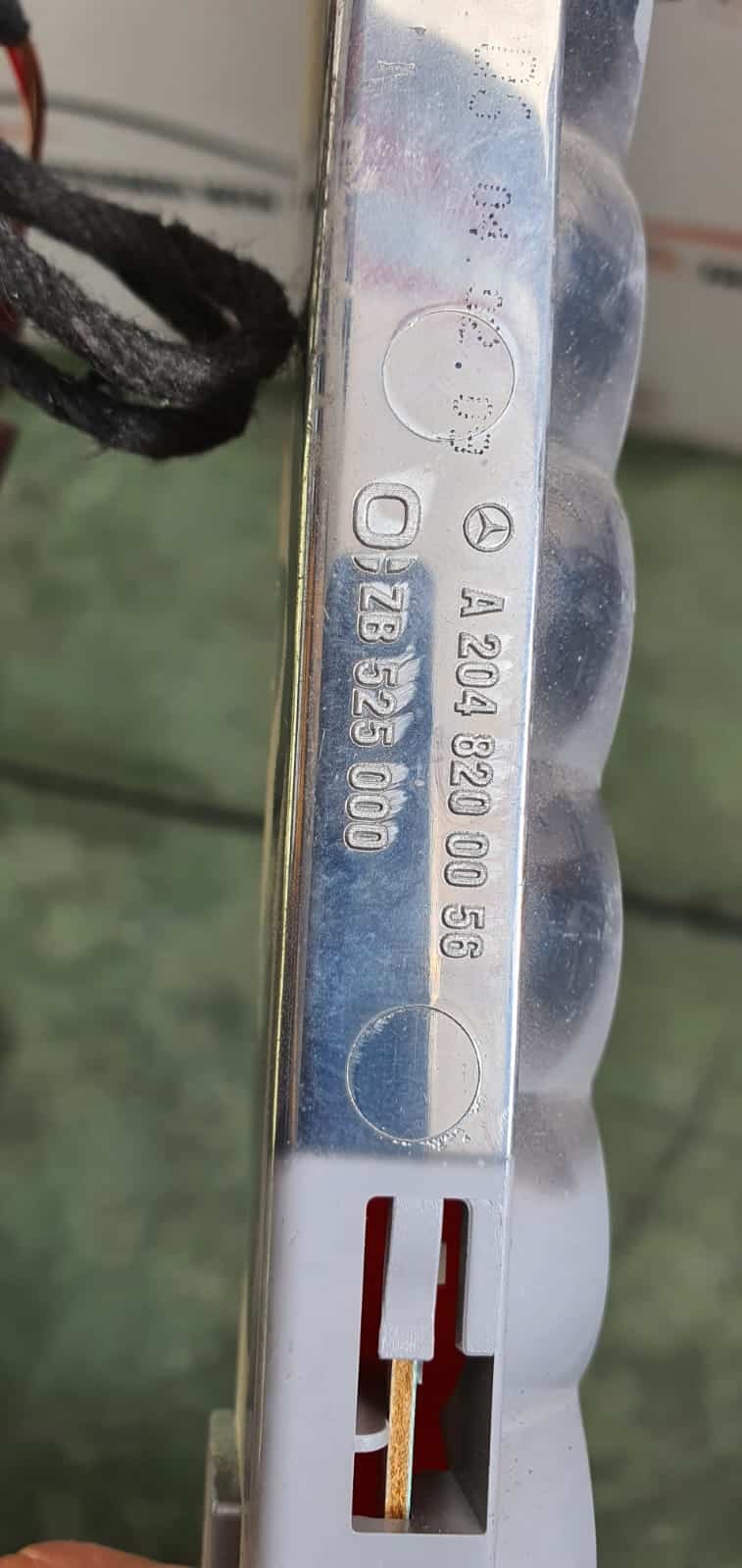 Terzo stop freno a led lunotto Mercedes Classe C w204 A2048200056 2 WhatsApp-Image-2022-07-22-at-09.52.19.jpeg