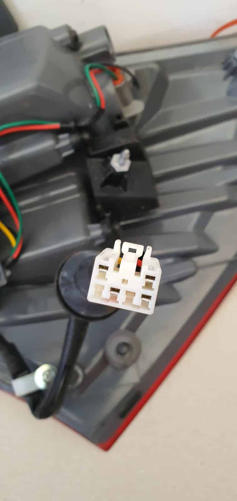 Fanale stop posteriore sinistro Hyundai ix20 924011K0 4 WhatsApp-Image-2022-07-22-at-09.58.51-1.jpeg