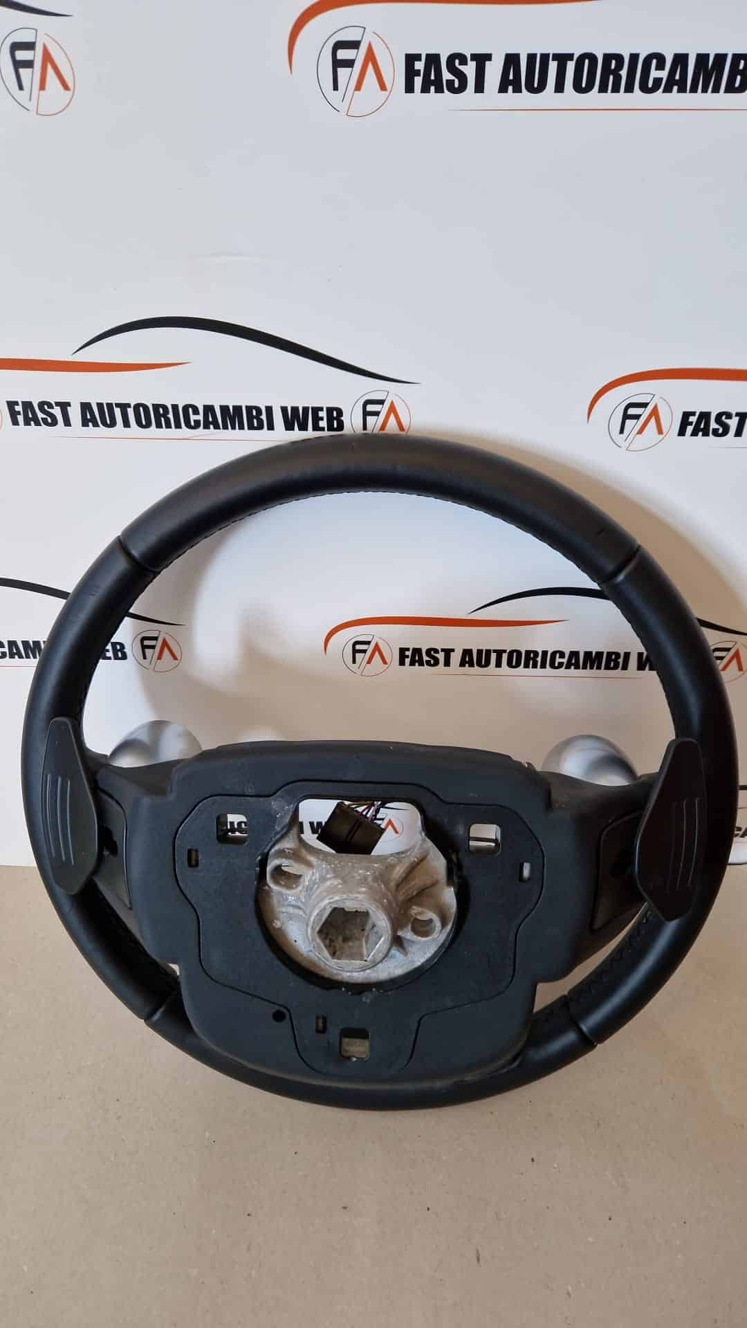 Volante sterzo in pelle nero Land Rover Discovery K8D23F563FB8PVJ 9 WhatsApp-Image-2022-07-22-at-16.20.16.jpeg