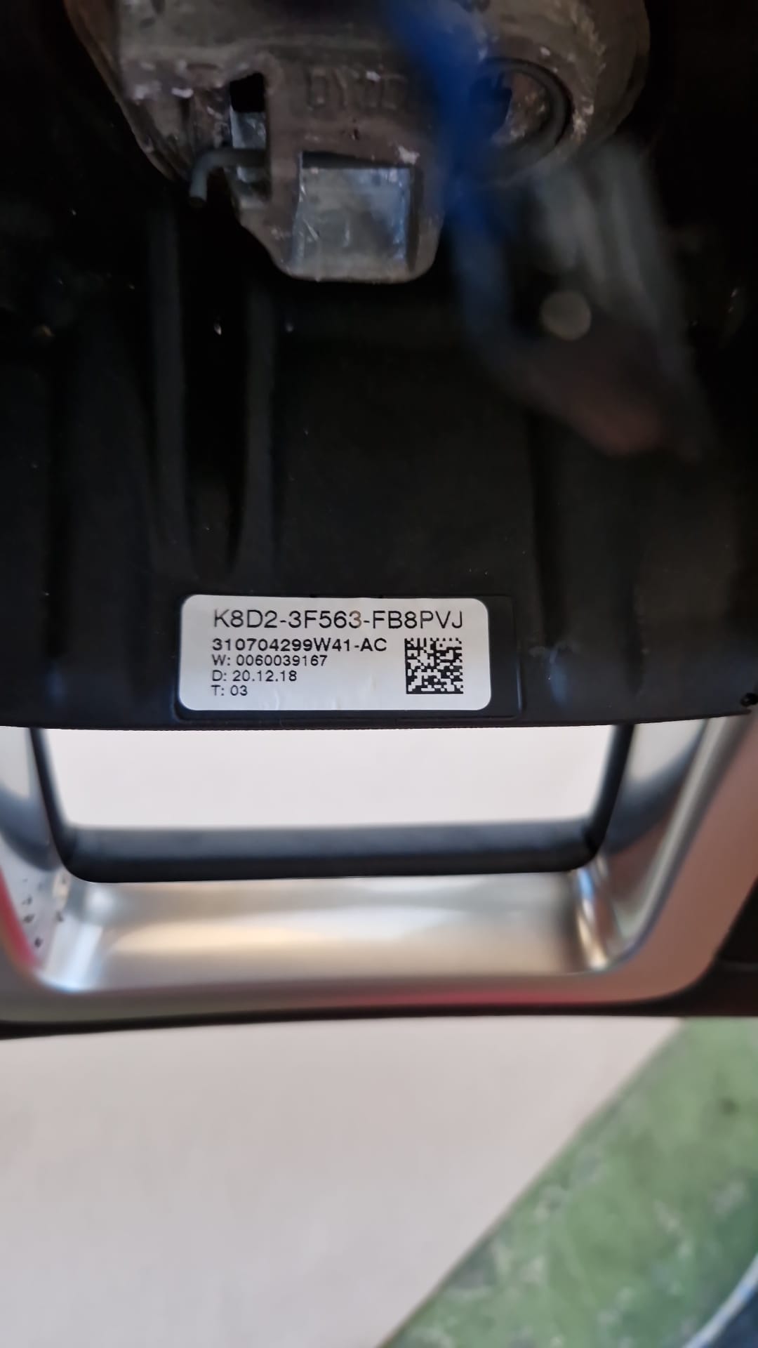 Volante sterzo in pelle nero Land Rover Discovery K8D23F563FB8PVJ 10 WhatsApp-Image-2022-07-22-at-16.20.26.jpeg