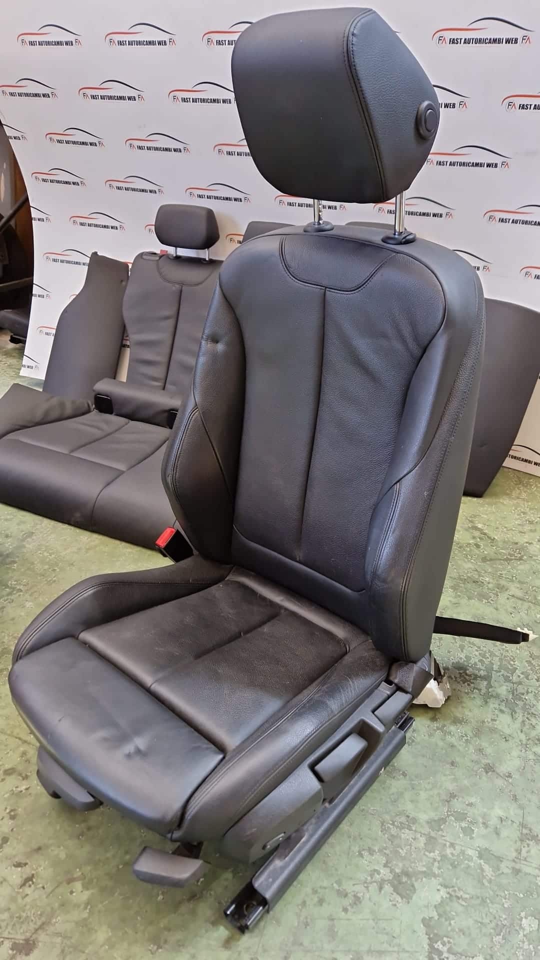 Kit sedili e pannelli in pelle nera BMW Serie 3 F30 2013 6 WhatsApp-Image-2022-07-27-at-11.17.00.jpeg