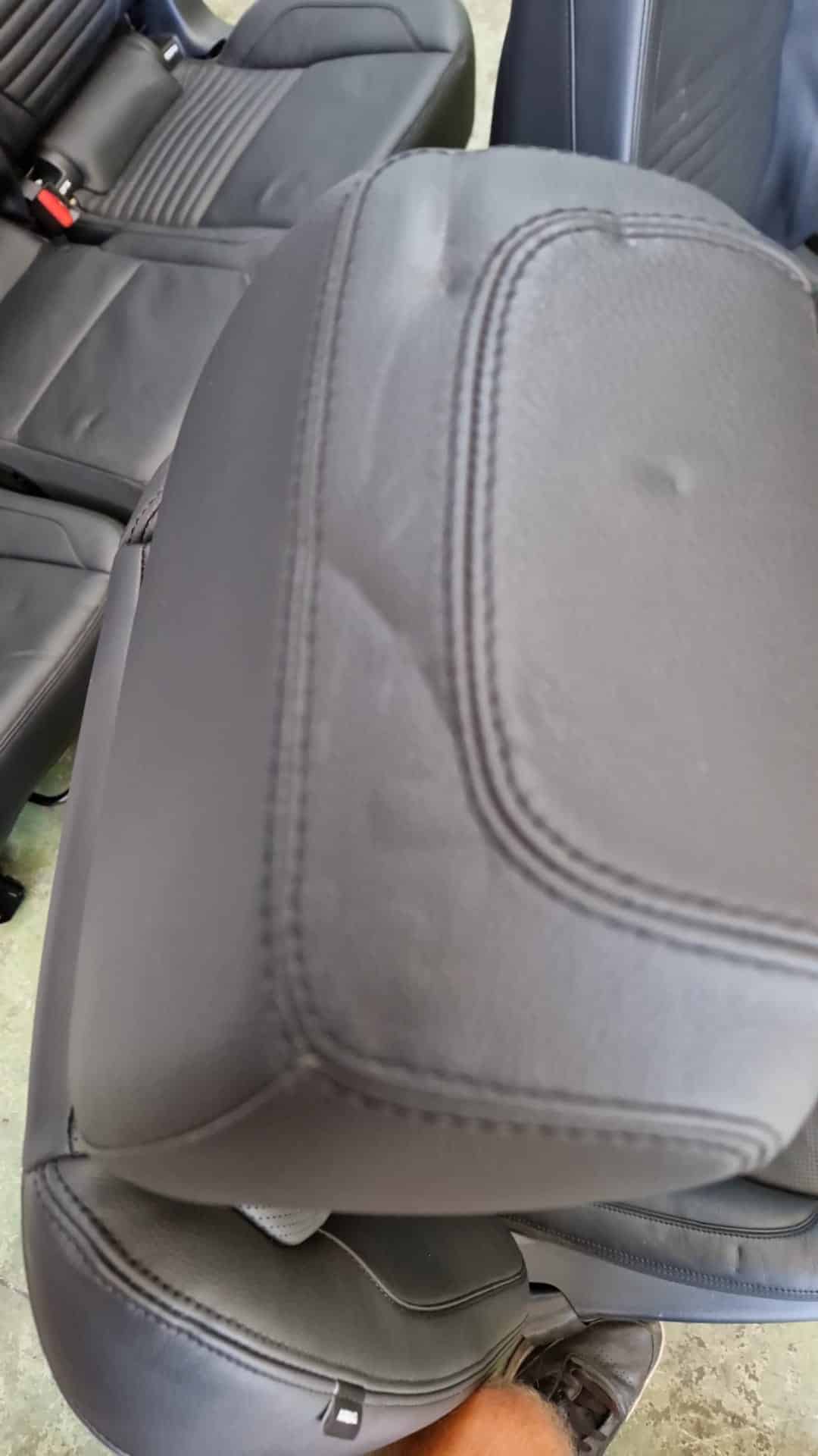 Kit sedili tappezzeria in pelle nera Land Rover Discovery L550 5 WhatsApp-Image-2022-07-28-at-09.43.27.jpeg