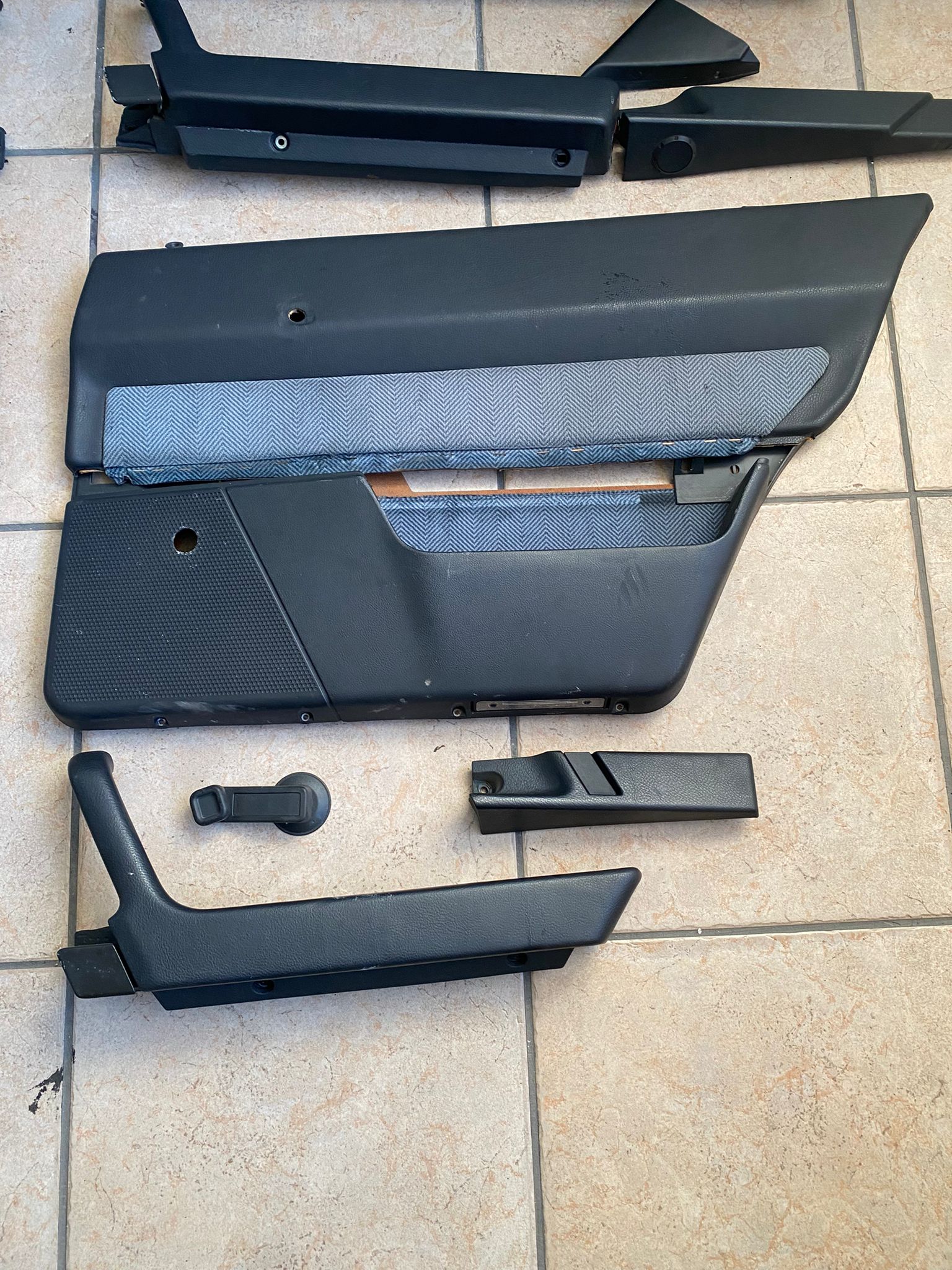Kit pannelli Alfa Romeo 164 prima serie 5 WhatsApp-Image-2023-03-06-at-17.33.34.jpeg