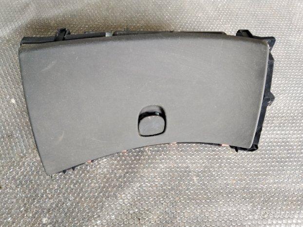 Cassetto portaoggetti Alfa Romeo Brera 1 01_022fff71fbe64fb7a45acffd7ce472ac