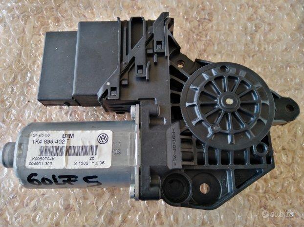 Motorino alzavetro posteriore destro Volkswagen Golf 5 1k4839402E 1 01_e6e0d4686c91477a81f22e0d9372a3d4
