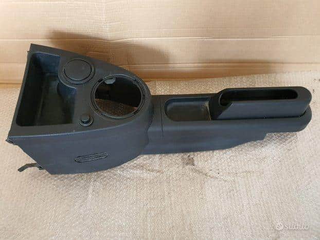 Tunnel centrale Ford Fiesta 5 ST 2S6XA044C74 3 03_dbee486cb8ed4f0da1892b26ec90e8be