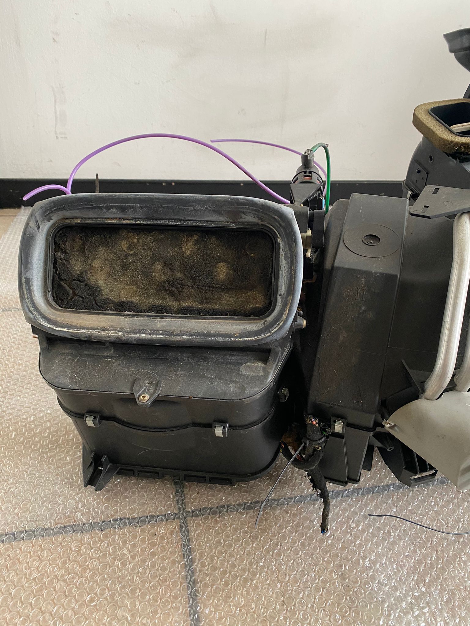 02_9a4d_488f_8409_835268846bed