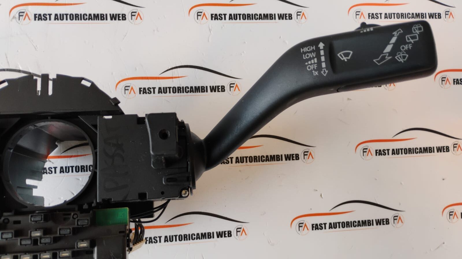 Devioluci originale Volkswagen Passat 3C 3C9953513R 3 WhatsApp Image 2025-10-18 at 10.07.52