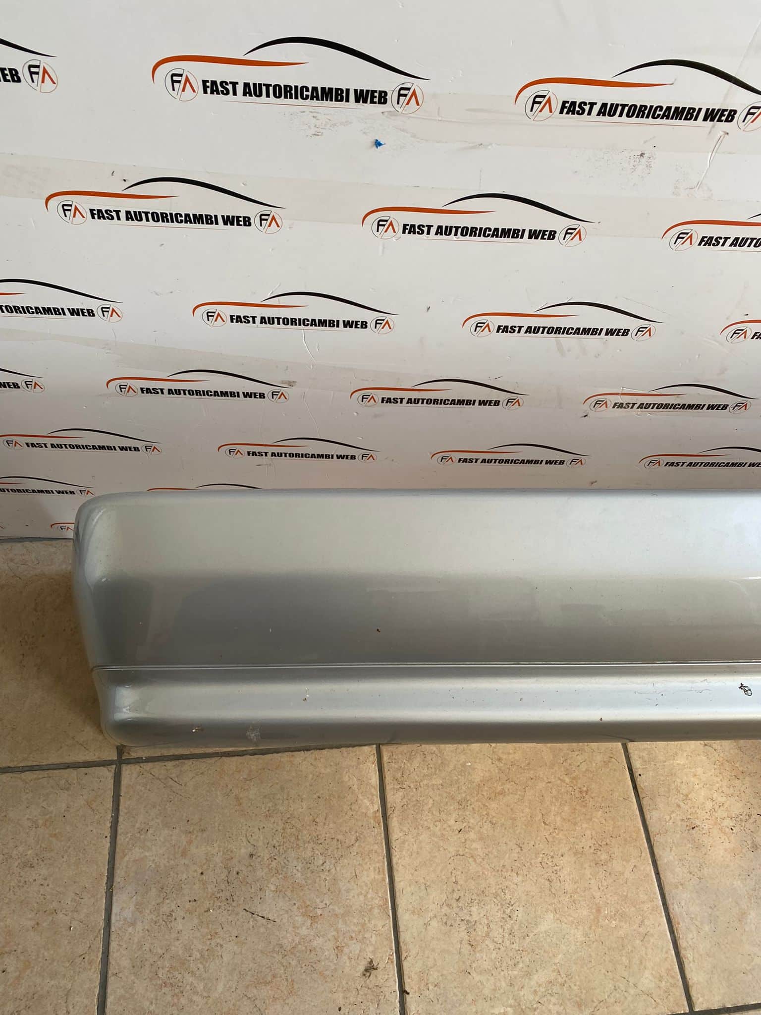Paraurti posteriore Mercedes SL R129 1298800140 3 WhatsApp Image 2023-09-01 at 16.41.25