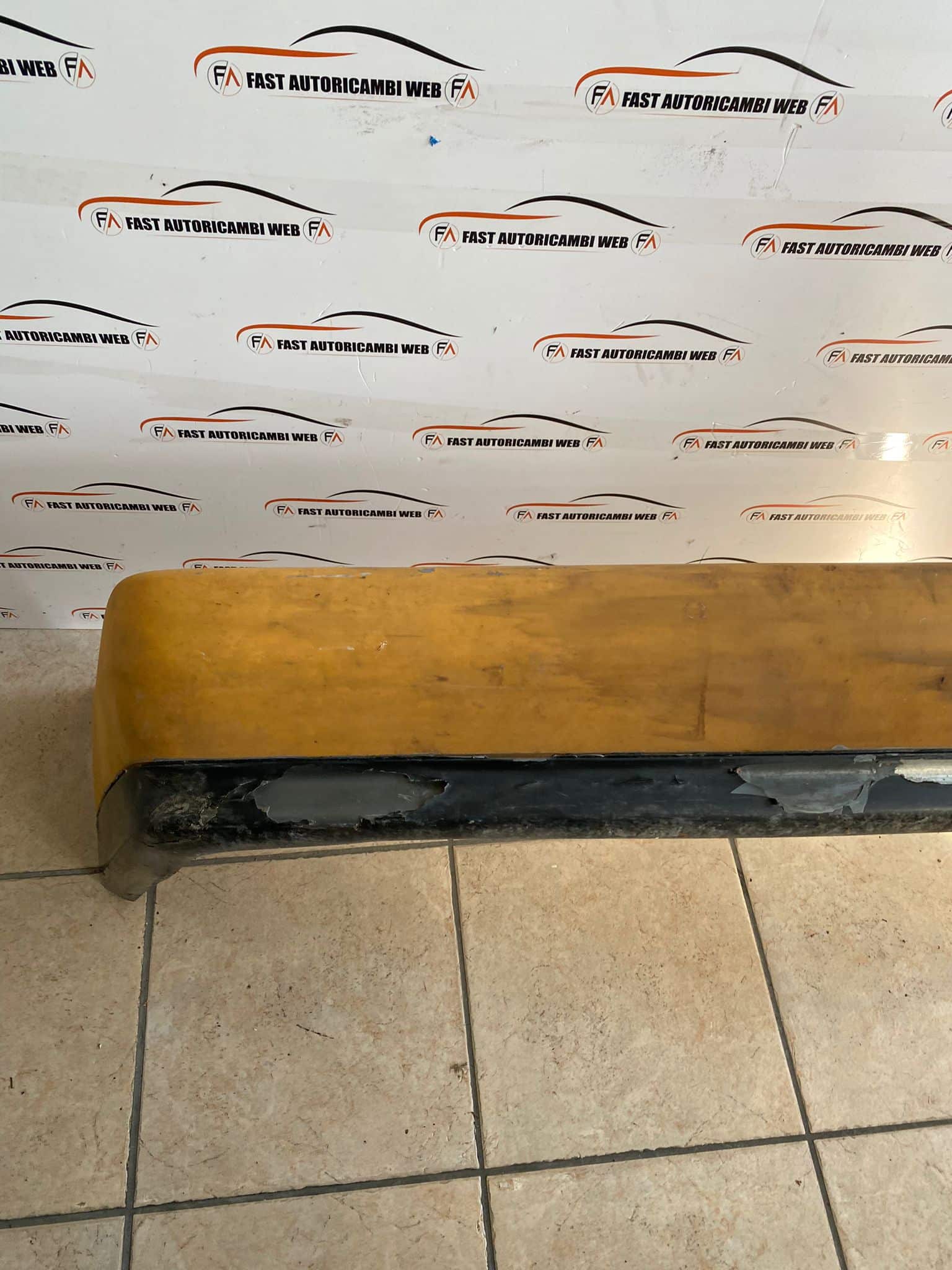 Paraurti posteriore Mercedes SL R129 1298800140 3 WhatsApp Image 2023-09-01 at 16.41.39
