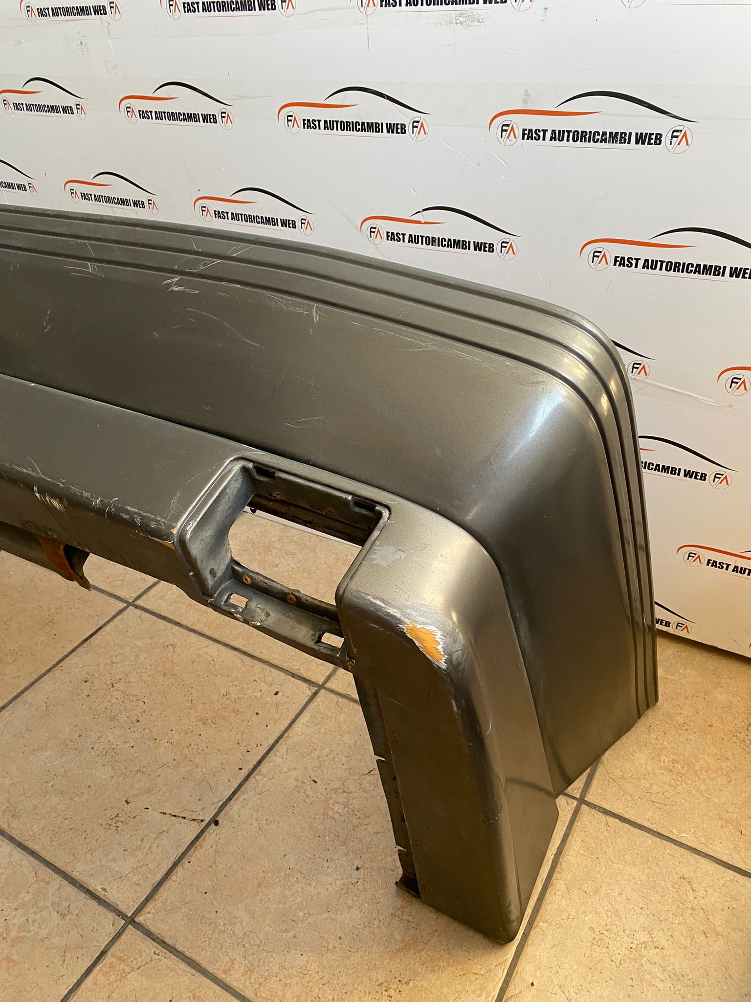 Paraurti posteriore Alfa Romeo 164 prima serie 5 WhatsApp Image 2023-09-01 at 17.54.34 (1)