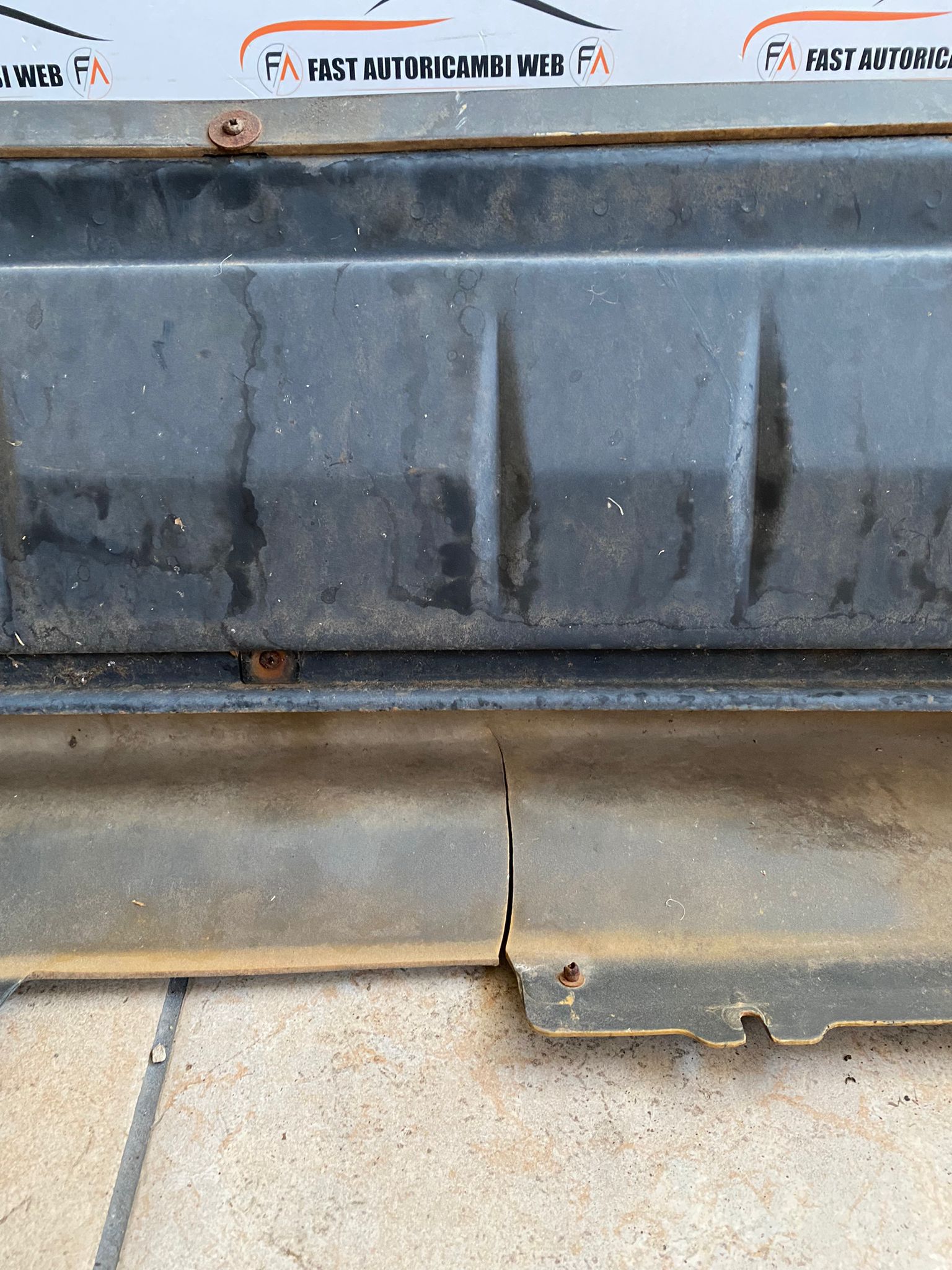 Paraurti posteriore Alfa Romeo 164 prima serie 8 WhatsApp Image 2023-09-01 at 17.54.36