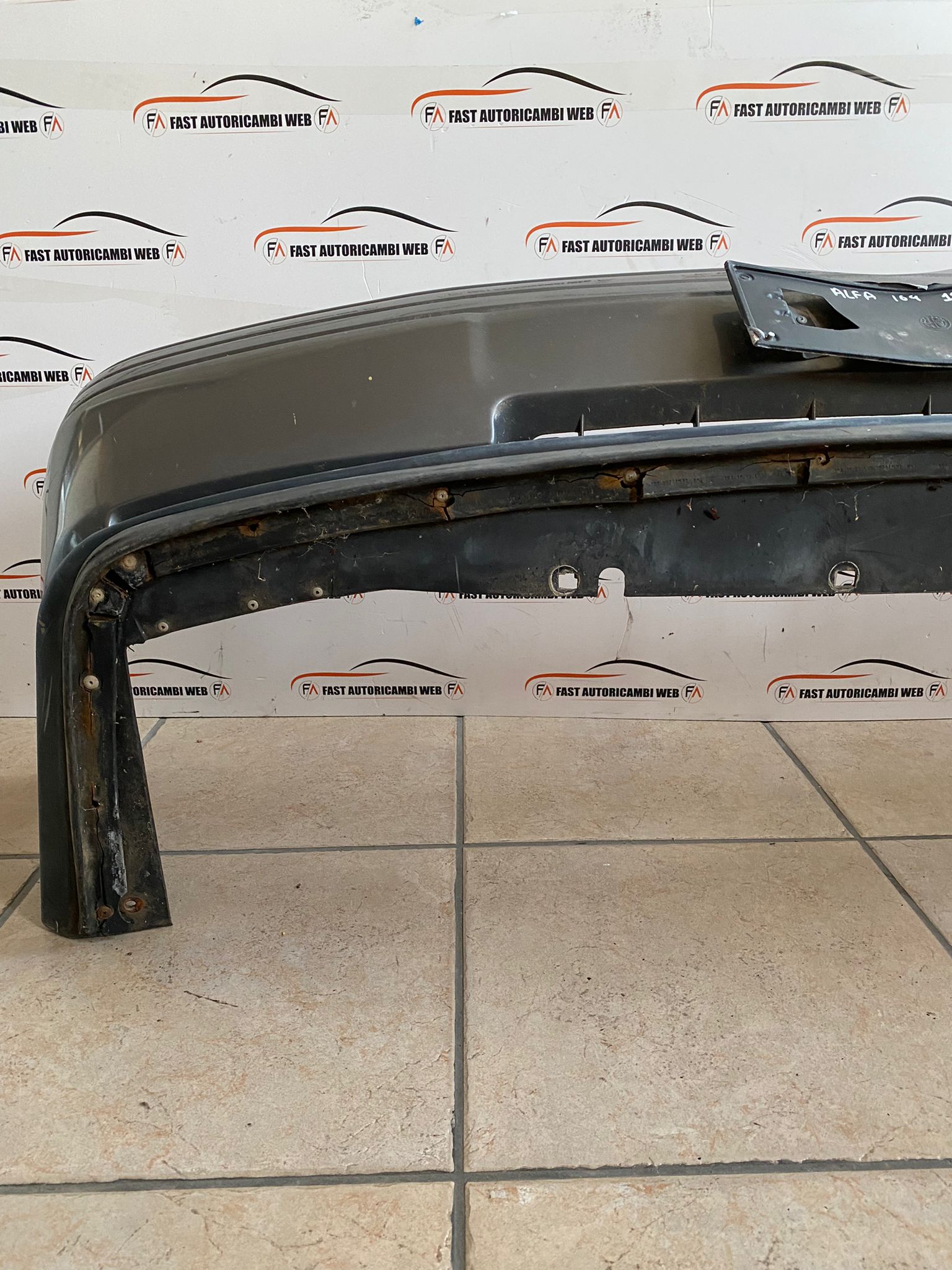 Paraurti anteriore Alfa Romeo 164 prima serie 164007711700 7 WhatsApp Image 2023-09-01 at 18.41.55