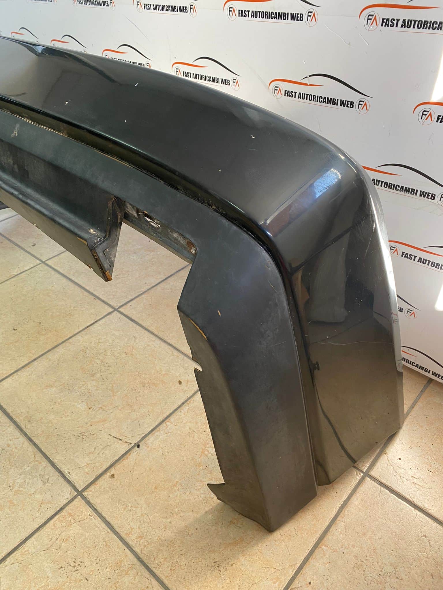 Paraurti posteriore Alfa Romeo 164 seconda serie 60568072 5 WhatsApp Image 2023-09-07 at 16.58.21 (1)