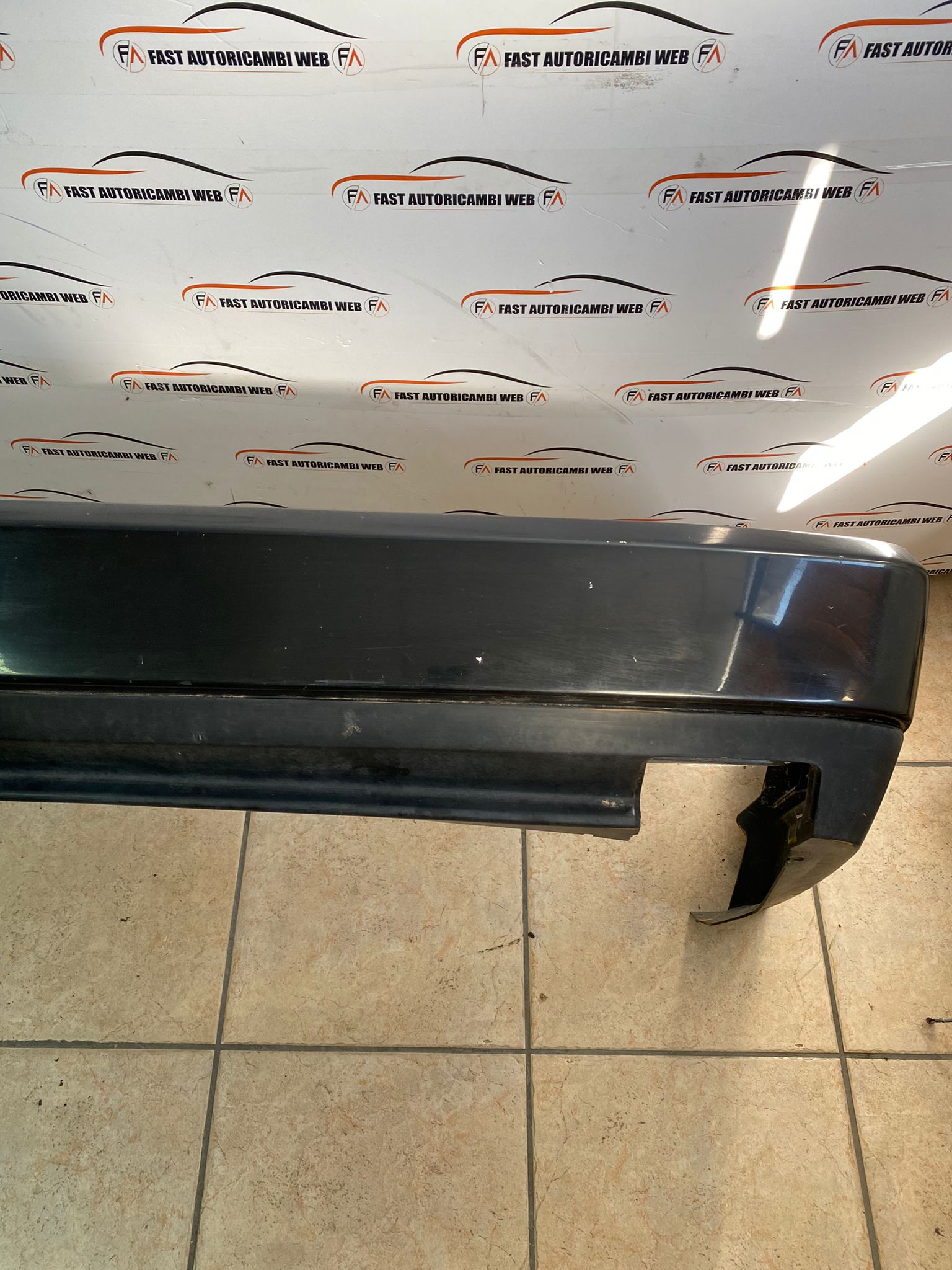 Paraurti posteriore Alfa Romeo 164 seconda serie 60568072 4 WhatsApp Image 2023-09-07 at 16.58.21