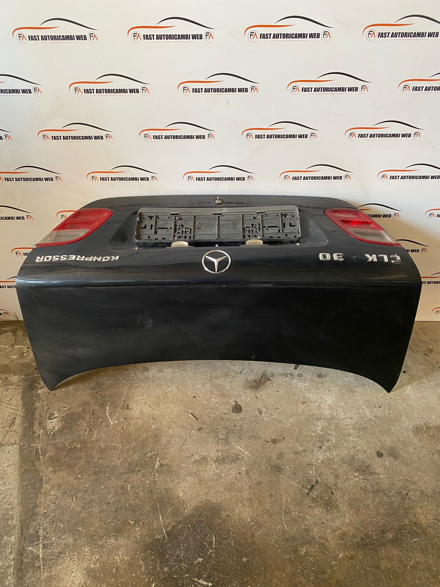 Portellone cofano posteriore Mercedes Clk 200 kompressor avantgarde w208 1 WhatsApp Image 2023-09-11 at 17.27.49