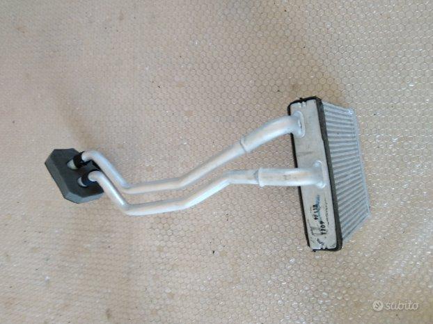 Radiatore riscaldamento interno Ford Fiesta 2 01_85b56d3cc6d9404b9ec38b1263651a09