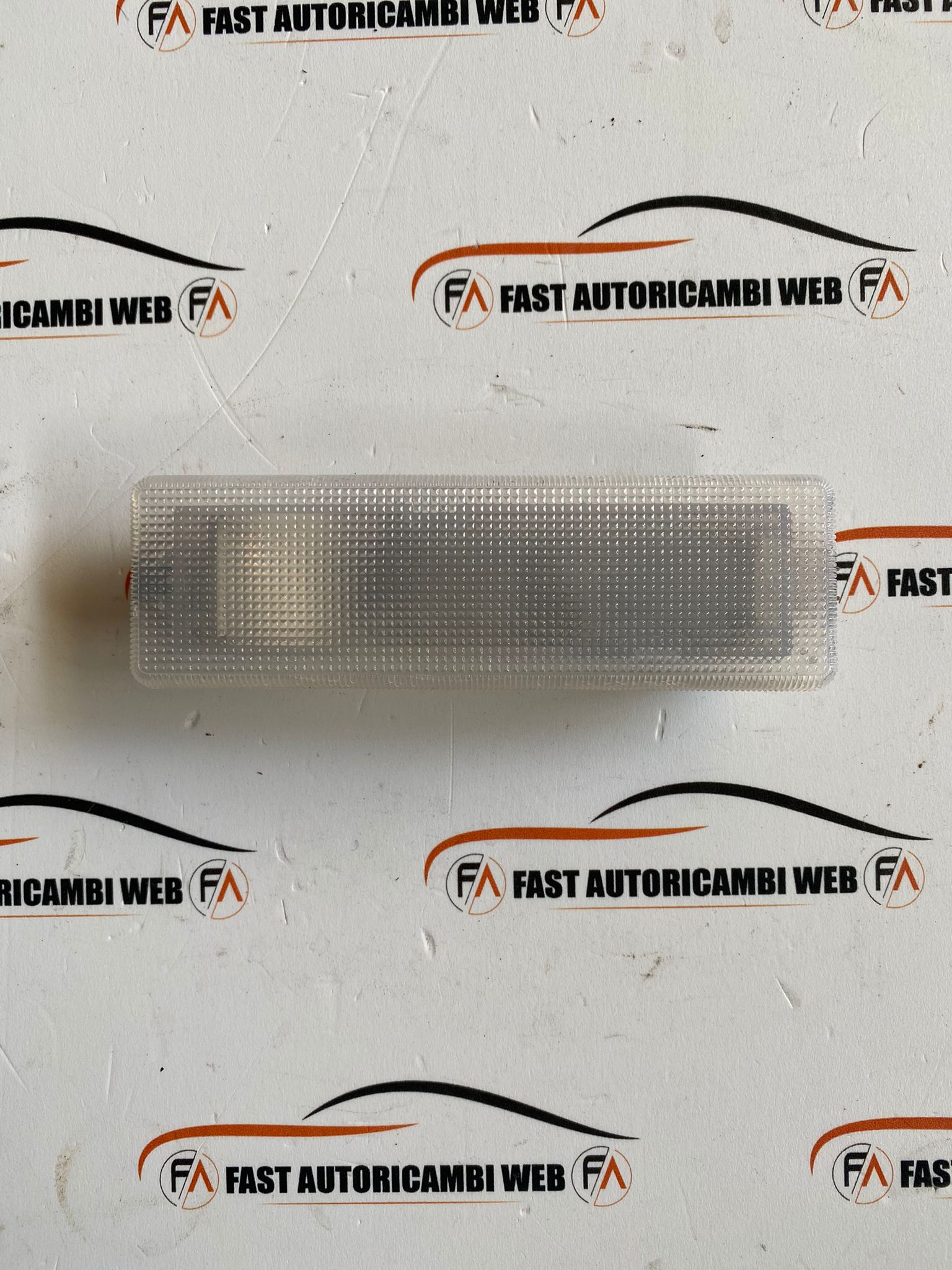 Plafoniera interna anteriore cielo Mercedes 200E w124 berlina 1248201501 0018206601 1 01_image_2021_10_29_at_162113