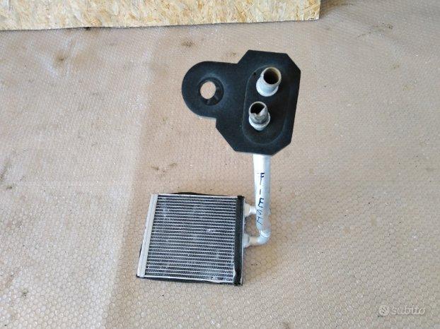 Radiatore riscaldamento interno Ford Fiesta 1 02_712e7b040e104a1f95ace0aa4ffcfe6b