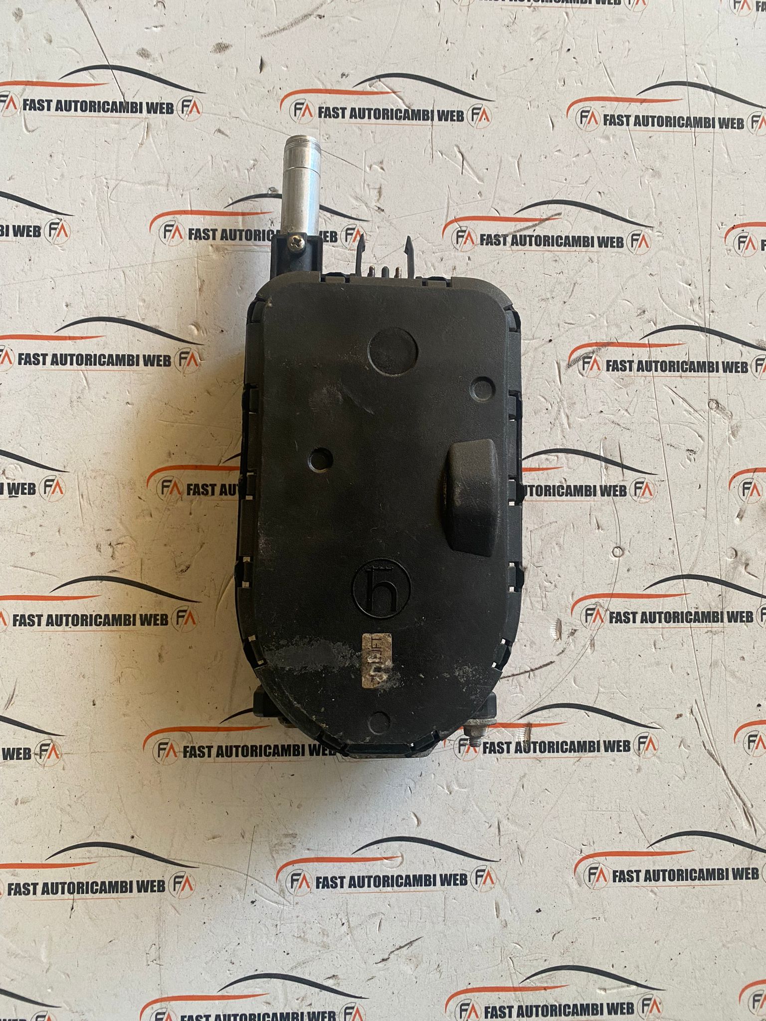 Antenna Mercedes SL R129 per ricambi B66828057 2 WhatsApp Image 2024-01-18 at 16.28.33